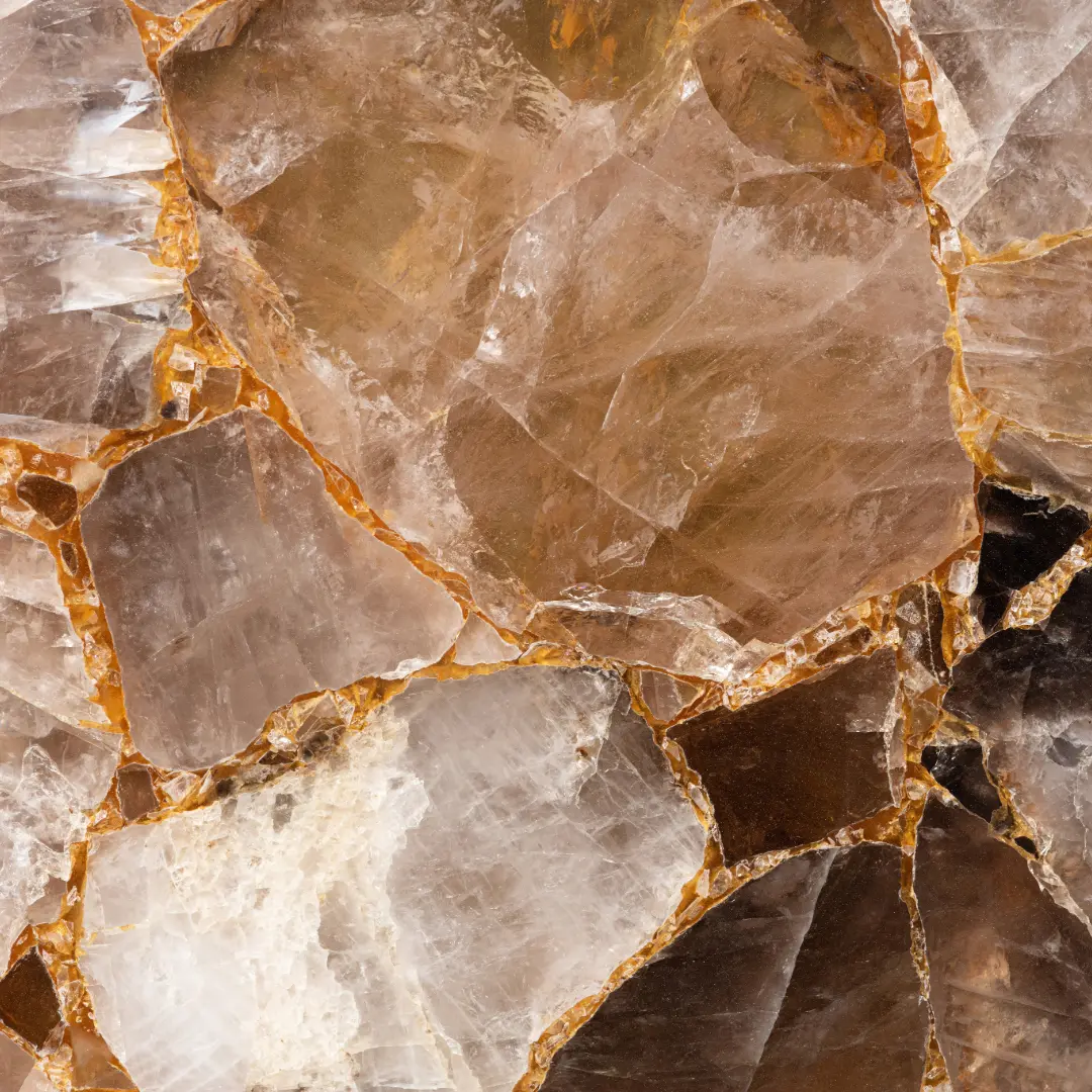 Rökkvarts kristall egenskaper